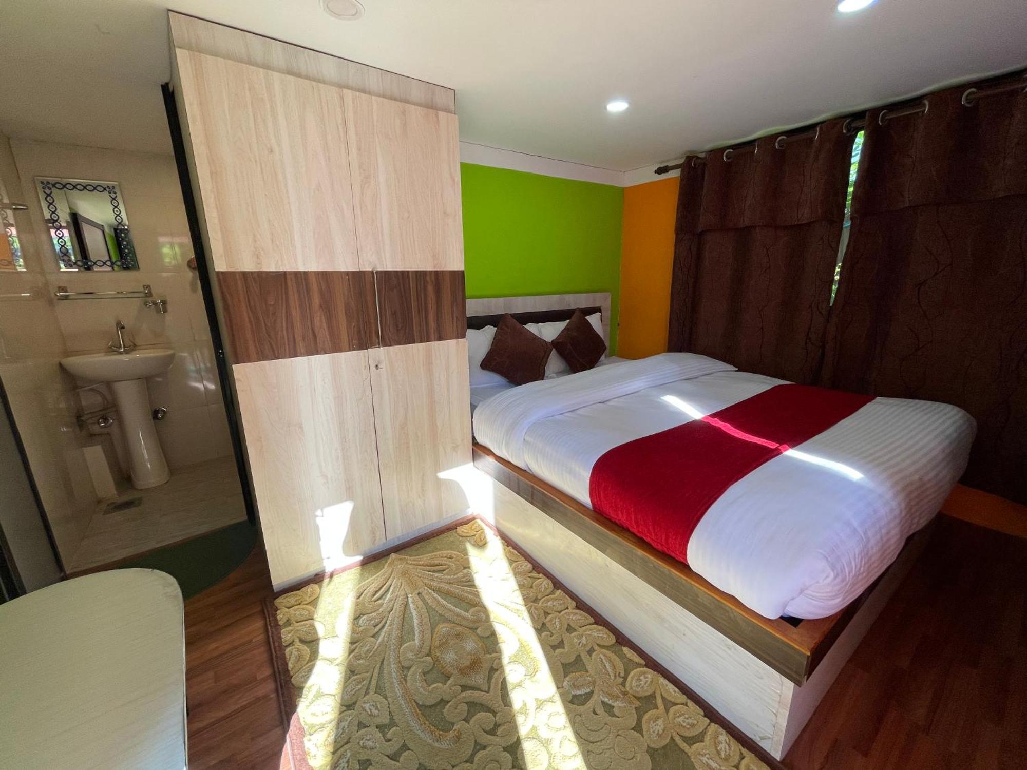 Chareli Resort Nagarkot Exteriör bild